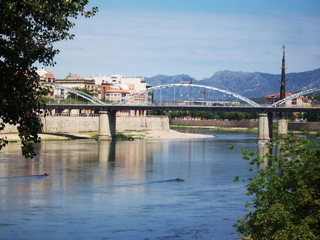 Tivenys River Ebro Holidays מראה חיצוני תמונה